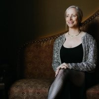 Laura Veirs Announces New Album 'Temple Songs' With First Single Flying Into Darkness thumbnail