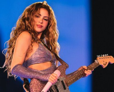 Shakira Extends Las Mujeres Ya No Lloran World Tour With Three-Date Madrid Residency In September thumbnail