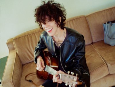 LP Continues To Tease Upcoming Album 'Room 12' With New Single Best In Life thumbnail