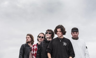 The View Announce 'Hats Off To The Buskers' 20th Anniversary UK Tour For 2027 thumbnail