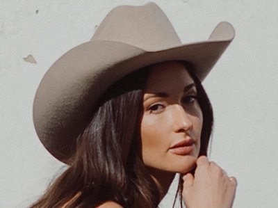 Kacey Musgraves Plots Middle Of Nowhere North American Arena Tour For Summer And Fall thumbnail