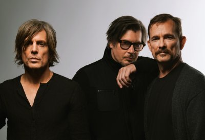 Failure Share New Track The Rising Skyline Feat Hayley Williams Ahead Of 'Location Lost' Release thumbnail