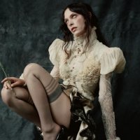 Holly Humberstone To Support Sophomore Album 'Cruel World' With UK And Ireland Tour thumbnail