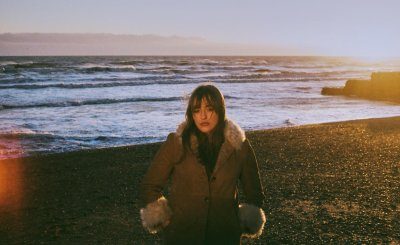 Nell Mescal Shares First New Single Of 2026 Kissing The Ground thumbnail
