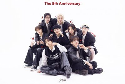 Stray Kids Celebrate Eighth Anniversary With New Single 별, 빛 (STAY)  thumbnail