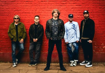 Embrace Share New Single Stop, Announce UK Out-Store Shows thumbnail