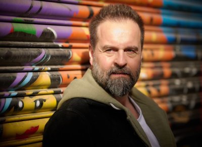 Alfie Boe Confirms Release Date For New Album 'Face Myself', Shares First Single Meanwhile Gardens thumbnail