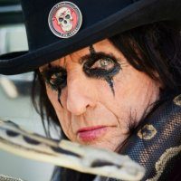 Alice Cooper Extends Alice's Attic North American Tour Into Fall thumbnail