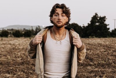 Bailey Zimmerman Cancels UK And European Leg Of Different Night Same Rodeo Tour thumbnail