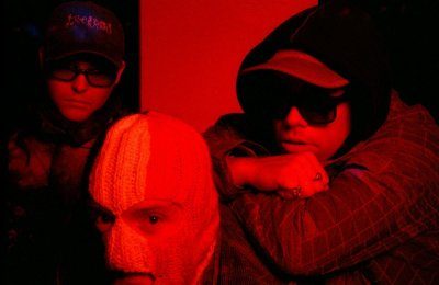 Kneecap Share Second Single Smugglers & Scholars From Upcoming Album 'FENIAN' thumbnail