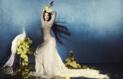 Jessie Ware Teases 'Superbloom' With Second Single Ride thumbnail