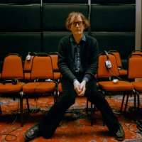 Pulp Share New Song Begging For Change From Upcoming War Child Charity Album 'HELP(2)' thumbnail