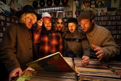 The Coral Surprise Release New Album '388', Share Let The Music Play Video thumbnail