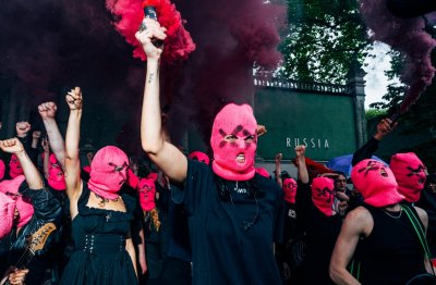 Pussy Riot Announce Debut Album 'CYKA' With New Single CANDY DOPAMINE Featuring Avenged Sevenfold thumbnail