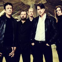 Suede Share New Song Emotionally Unavailable From Upcoming 'Antidepressants' Deluxe Edition thumbnail