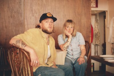 Penelope Isles Announce New Album '3' With First Single Thinking Seat thumbnail
