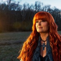 Wynonna Judd Announces First Solo Album In A Decade 'The Hard Truth' With Lead Single Kentucky Queen thumbnail