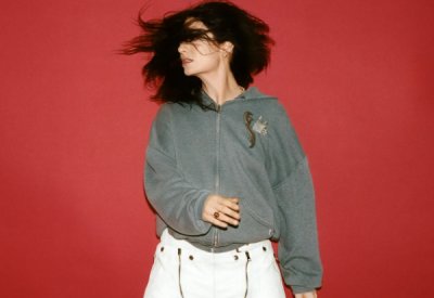 Maisie Peters And Girl Group Join Line-Up For Lorde's Upcoming Bristol Show thumbnail