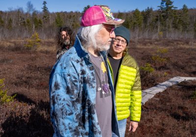 Dinosaur Jr. Announce First Album In Over Five Years 'There Near',  Share New Single thumbnail