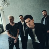 The Script Tease 'The User's Guide To Being Human' With New Single The Crowd Was Singing Wonderwall thumbnail