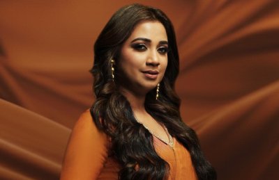 Shreya Ghoshal To Take The Unstoppable Tour To London's O2 Arena Next Summer thumbnail