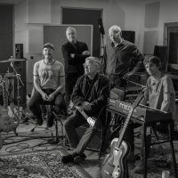 Teenage Fanclub Announce 13th Album 'Do Not Dare To Dream', Share Lead Single Day In The Sun thumbnail