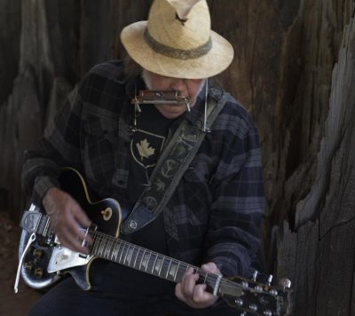 Neil Young And The Chrome Hearts Confirm Release Date For New Studio Album 'Second Song' thumbnail