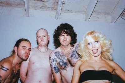 Amyl And The Sniffers Announce Country Concert Film Truth Or Consequence And Accompanying Live Album thumbnail