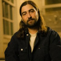Noah Kahan artist image