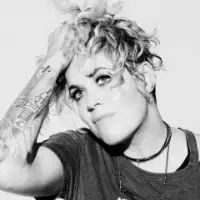 Amy Wadge tour image