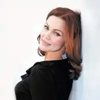 Belinda Carlisle artist image