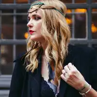 Elles Bailey artist image