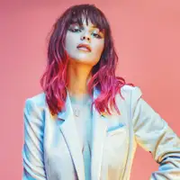 Gabrielle Aplin artist image