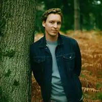 George Ezra artist image