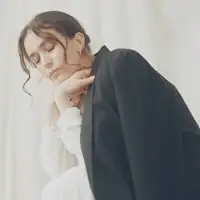 Ghostly Kisses