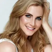 Hannah East artist image
