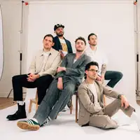 Kids In Glass Houses artist image