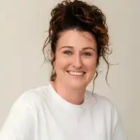 Kyla Cobbler artist image