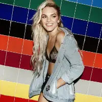 Louisa Johnson artist image