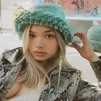 Lucy Tun artist image