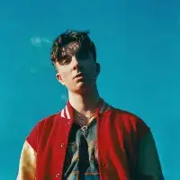 Oli Fox artist image