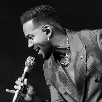 Romeo Santos artist image