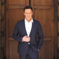 Russell Watson artist image