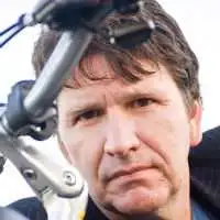 Stewart Francis artist image