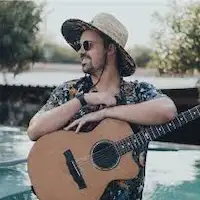 Tanner Wareham artist image