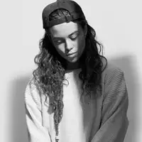 Tash Sultana artist image