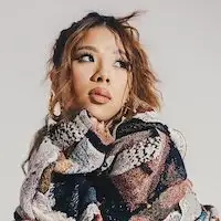 Thuy artist image