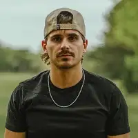 Tucker Wetmore artist image