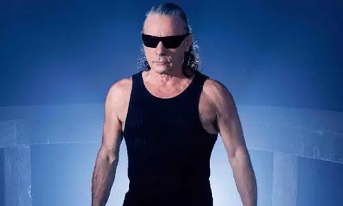 Bruce Dickinson