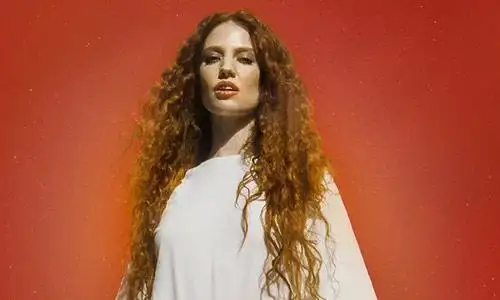 Jess Glynne